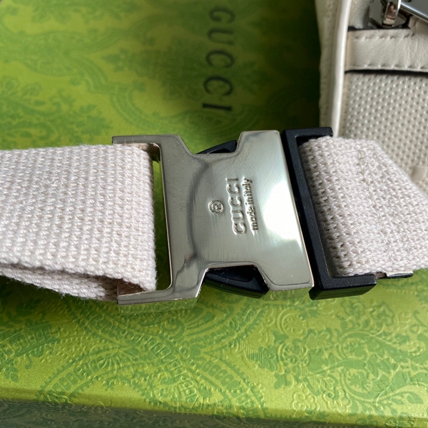 グッチバッグ着用イメージ